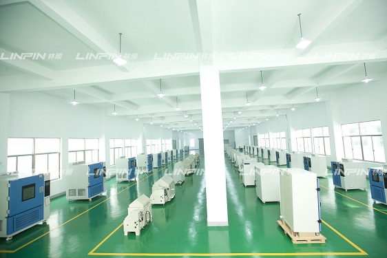 高低溫試驗箱廠（chǎng）家